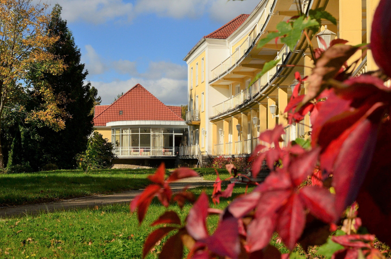 Exterior & Views 2, AKZENT Hotel Am Burgholz, Gotha