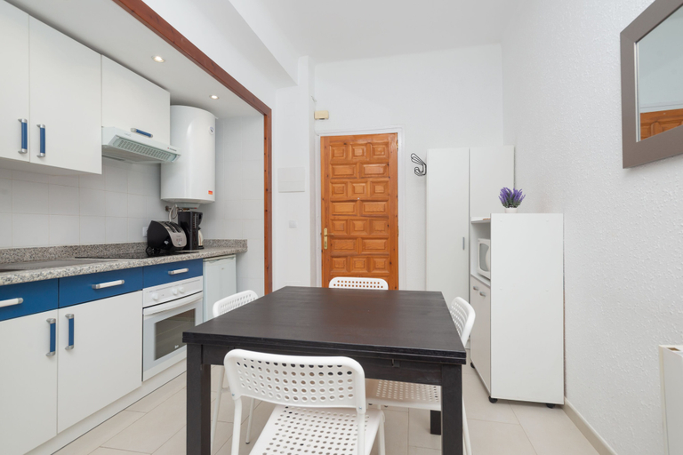 Private kitchen 3, Apartamentos Pie de Pistas Mikka., Pyrénées-Orientales