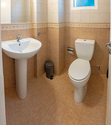 Bathroom 4, Komissa Villa