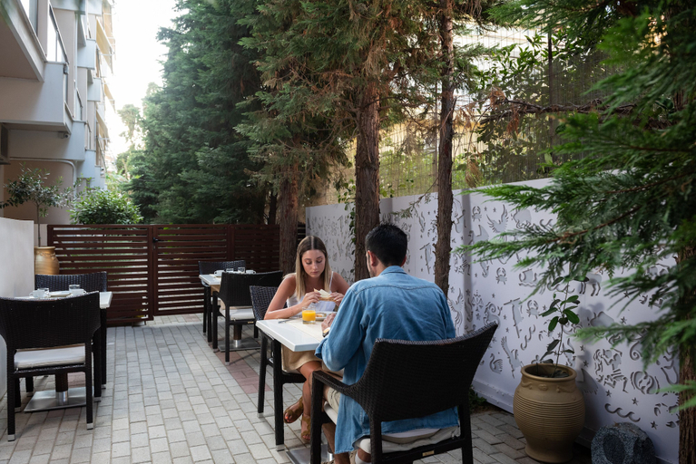 Food & Drinks 5, Hotel Galaxias, South Aegean