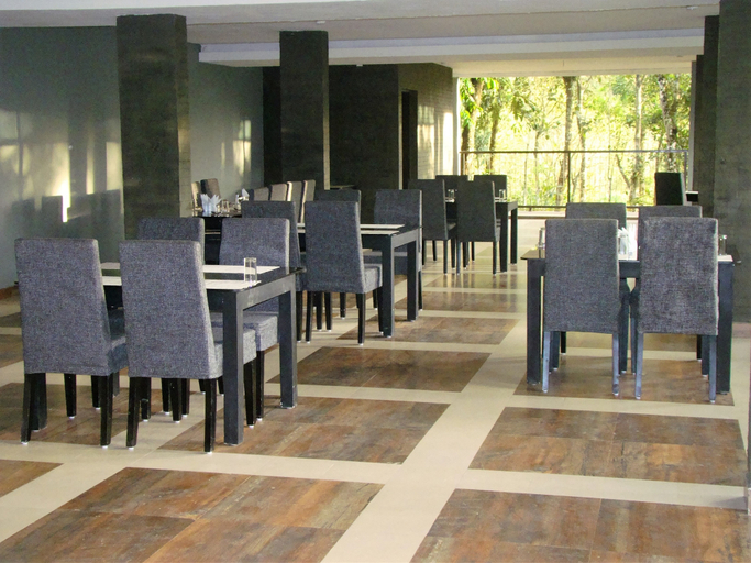 Food & Drinks 5, The Mountain Courtyard Thekady, Idukki