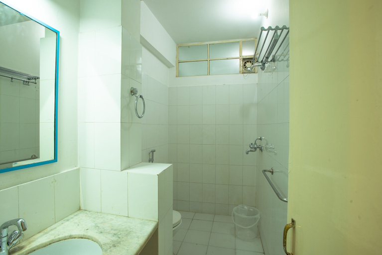 Bathroom 4, Hostel Mantra, Udaipur