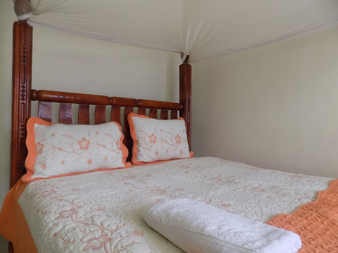 Bedroom 2, Relief Motel, Fort Portal