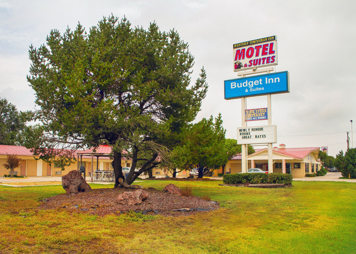 Exterior & Views 2, Budget Inn and Suites, Texas