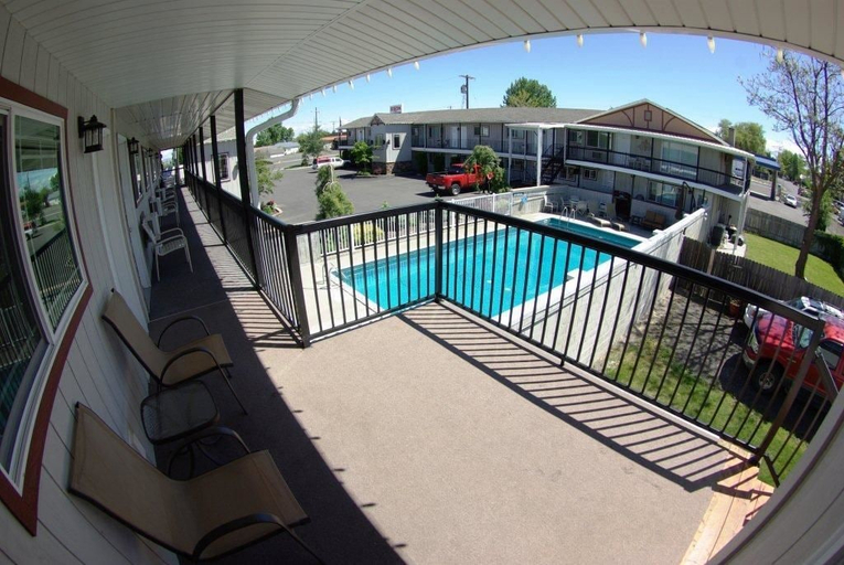 Others 5, Gateway Inn, Idaho