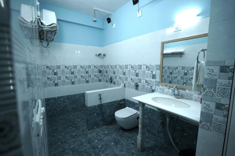 Bathroom 3, Devendra Garh, Udaipur
