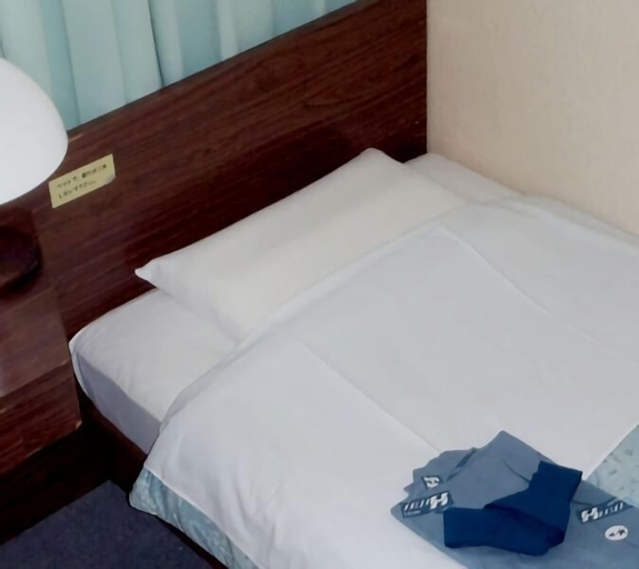 Bedroom 4, Business Hotel Heisei, Yonezawa