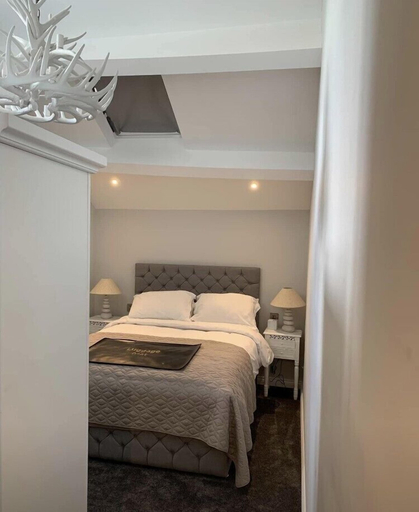 Bedroom 3, The 3 Millstones Inn, Lancashire