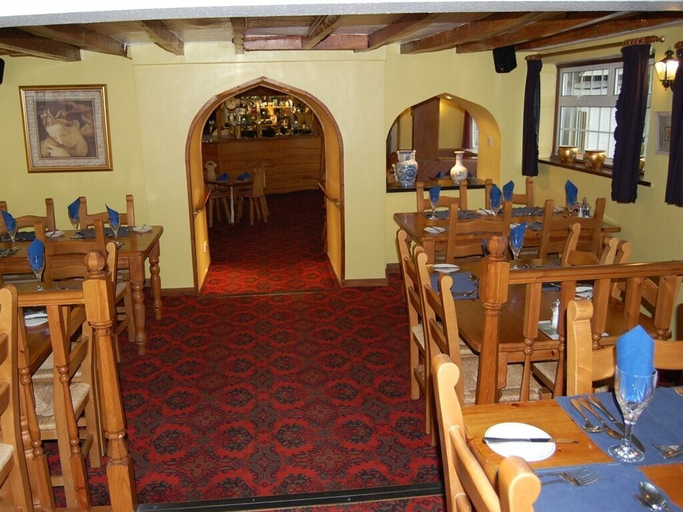 Food & Drinks 5, Britannia Inn, Denbighshire
