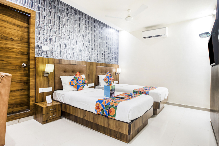 Bedroom 2, Fabhotel Amour, Mumbai Suburban