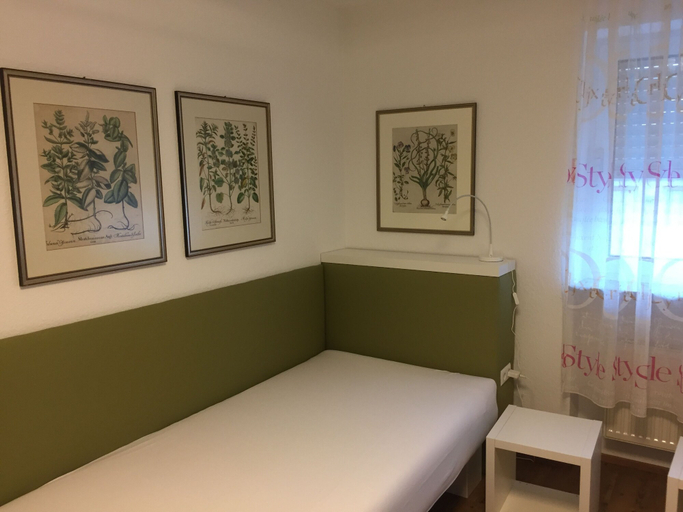 Bedroom 5, Illertisser Hof, Neu-Ulm