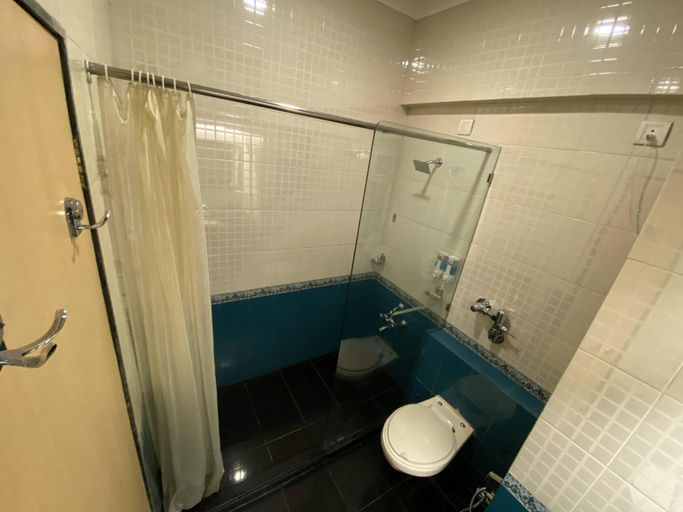 Bathroom 4, Solitaire Signature Resort, Lonavala, Pune