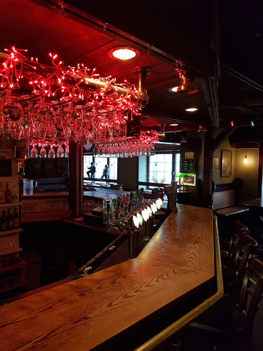 Food & Drinks