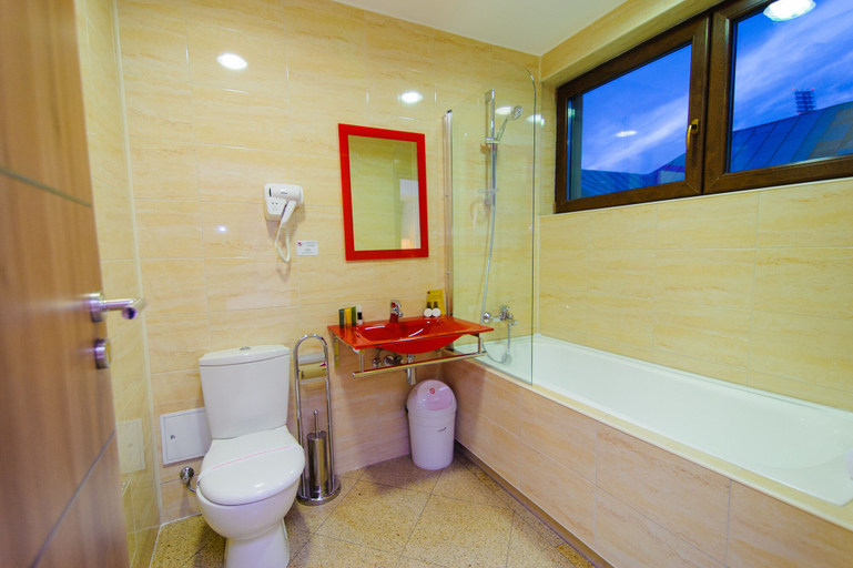 Bathroom 4, DBH Bucharest, Municipiul Bucuresti