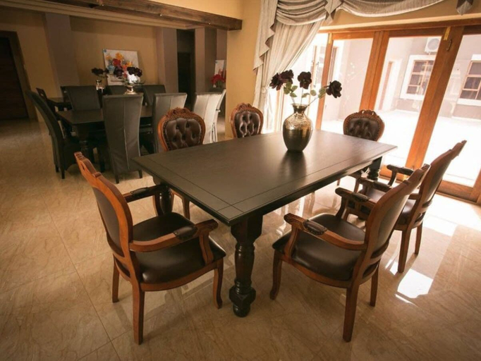 Others 5, Ein Gedi Premier Lodge, Frances Baard