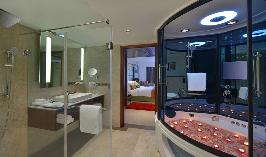 Bathroom 5, Country Inn & Suites by Radisson, Manipal, Udupi
