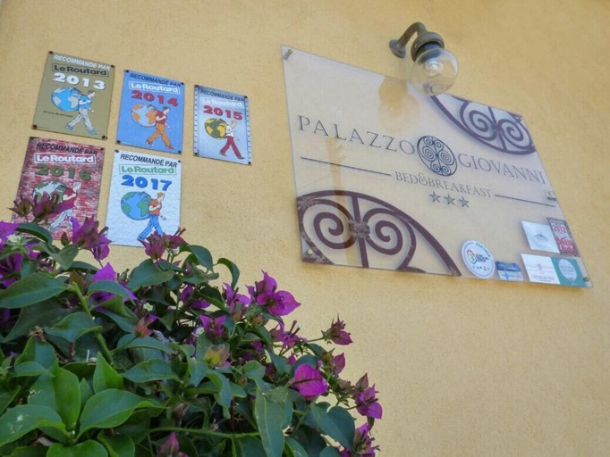 Exterior & Views 2, Palazzo Giovanni Bed and Breakfast, Catania