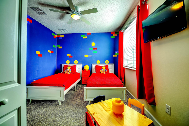 Bedroom 3, Secret Cove, Polk