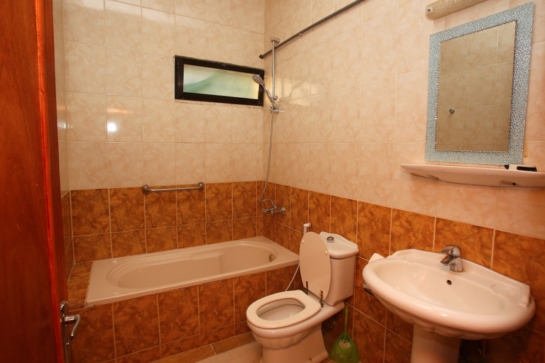 Bathroom 3, Bedouin Garden Village, Hotel Dive, Aqaba
