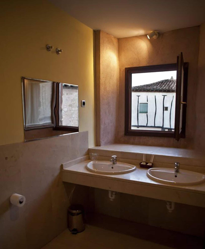 Bathroom 5, Hospedería Porta Coeli, Guadalajara