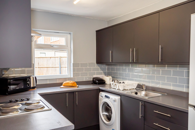 Others 5, Shirley House 3 Guest House Self Catering, Southampton