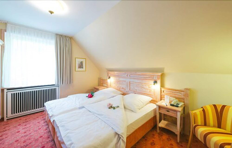 Bedroom 3, Hotel Landhaus Höpen, Heidekreis