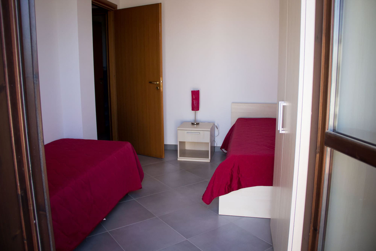 Bedroom 4, Case Vacanza Torre Lupa, Trapani