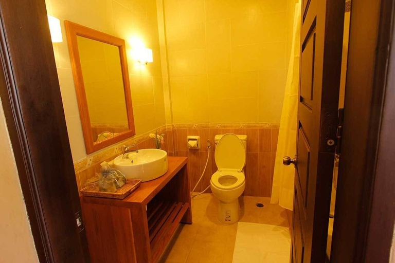 Bathroom 4, White Orchid Hotel, Taunggye