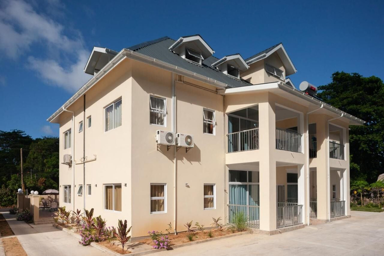 Exterior & Views 2, Home Confort