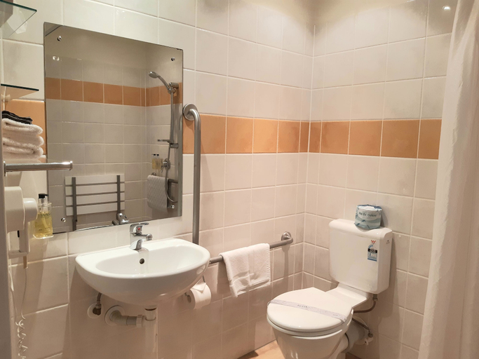 Bathroom 5, Aristotles North Shore, Waitakere