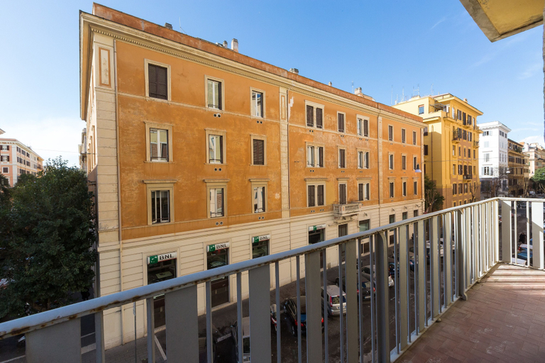 Exterior & Views 2, 126 Gracchi Suites, Rome