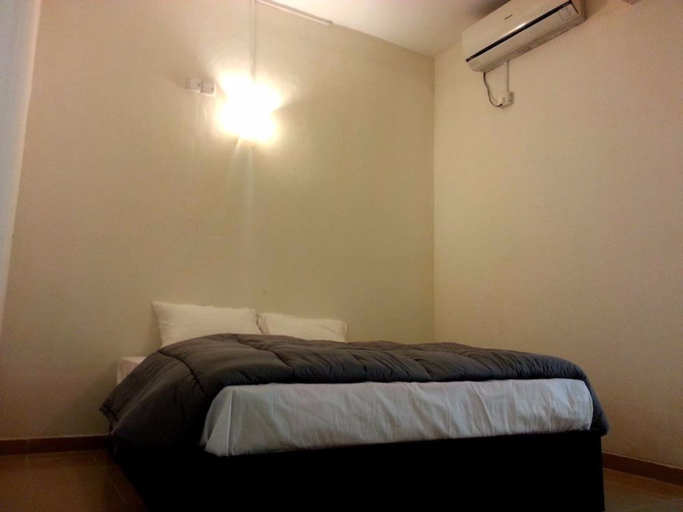 Bedroom 2, Green Palace, Thimbirigasyaya