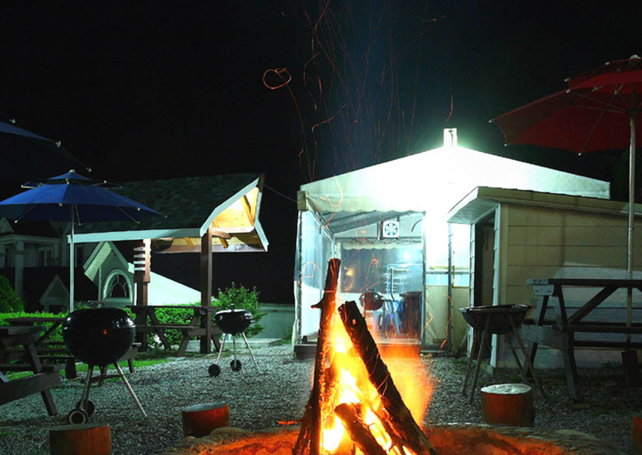 Food & Drinks, Petit Maison Pension, Taean