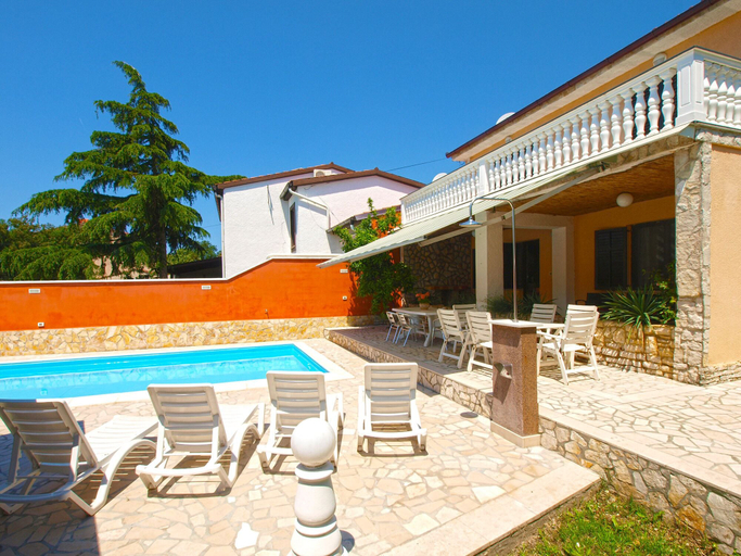 Exterior & Views 2, House 747, Pula