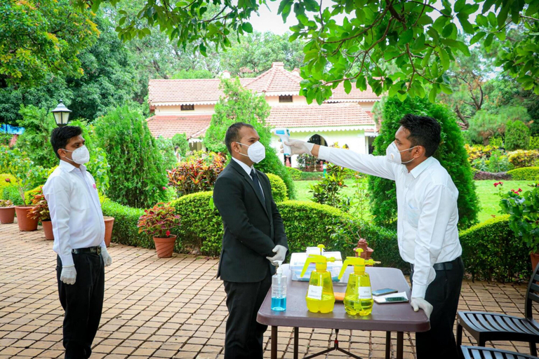 Food & Drinks 4, WelcomHeritage Golf View, Hoshangabad