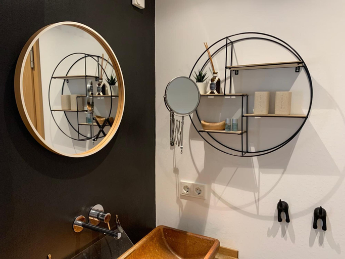Bathroom 5, Haus & Hof, Merzig-Wadern