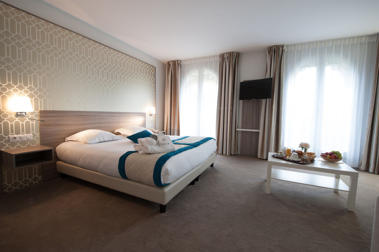 Bedroom 3, Hotel Radiana, Savoie