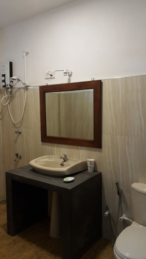 Bathroom 3, Riverside Homestay Apartments, Kundasale