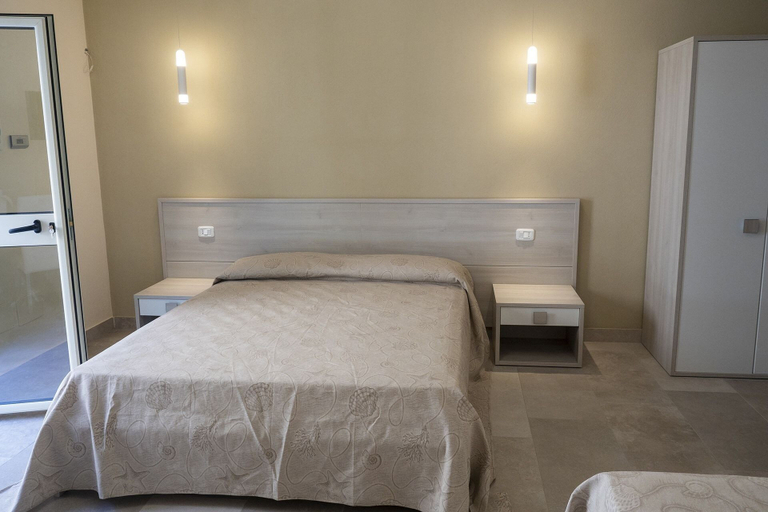 Bedroom 3, Villa Lisa, Cosenza