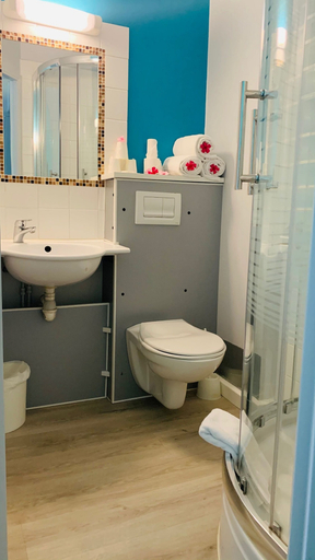 Bathroom 4, The Originals Access, Hôtel Innostar, Toulouse Sud, Haute-Garonne