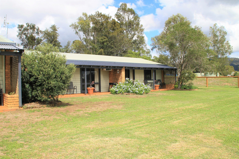 Others 5, Pokolbin Farm Stay, Cessnock