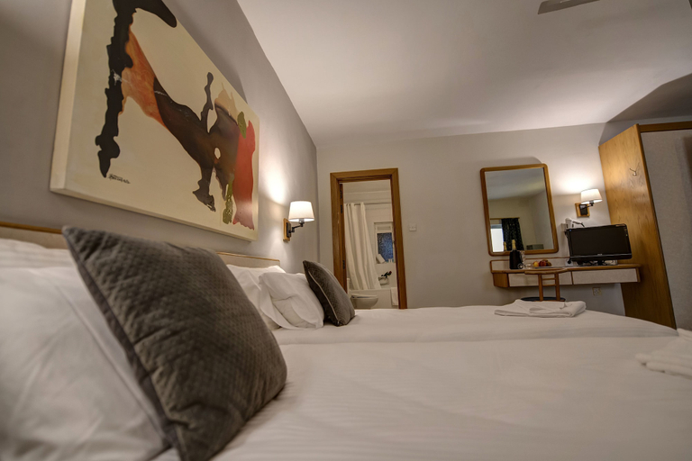 Bedroom 3, Sliema Chalet Hotel
