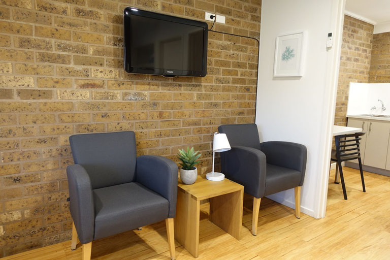 Others 4, Beachfront Motel, Colac-Otway - South