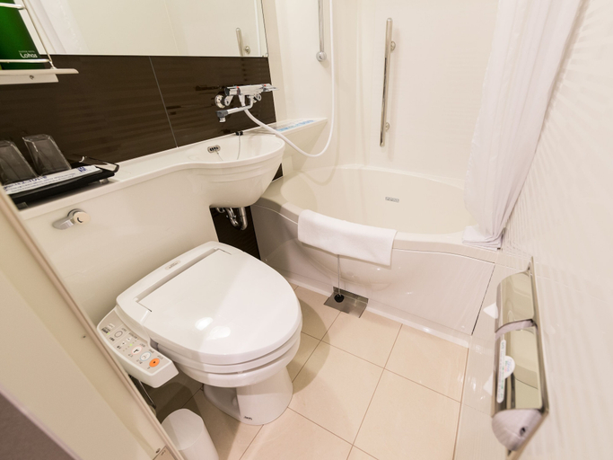 Bathroom 5, Super Hotel Premier Tokyo-eki Yaesu Chuo-guchi, Chūō