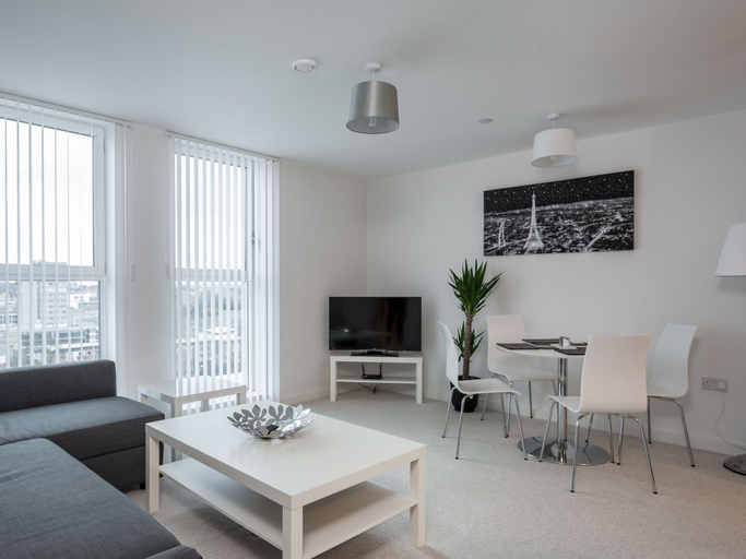 Others 4, Luxury City View, Bedfordshire