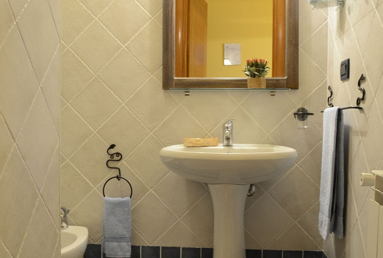 Bathroom 2, B&b Terre del Sud, Reggio Di Calabria