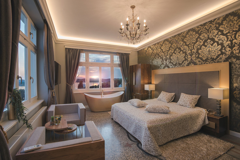Others 5, Arena & Seaview Luxurious Residence, Pula