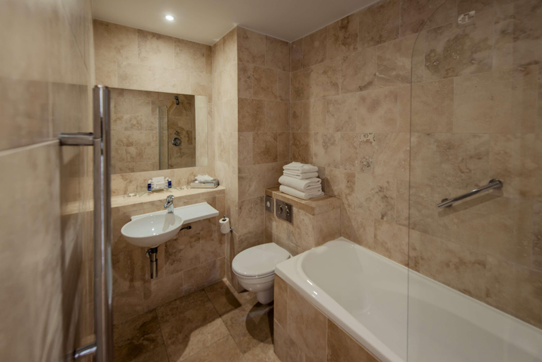 Bathroom 4, Premier Suites Plus Dublin Leeson Street, Dublin