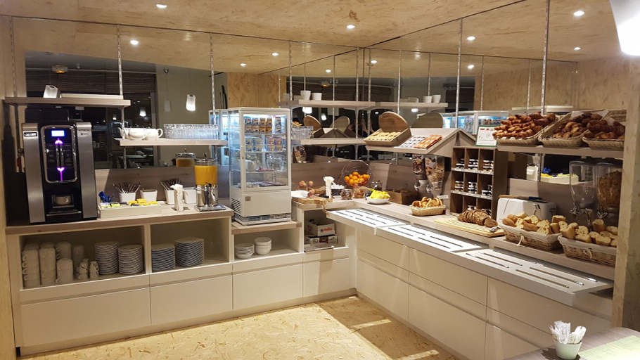 Food & Drinks 5, Brit Hotel Le Surcouf, Ille-et-Vilaine
