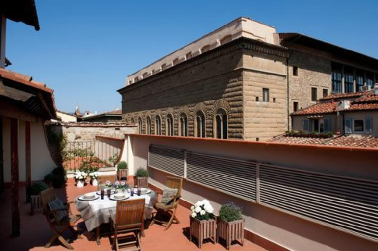Exterior & Views 2, Tornabuoni Suites Collection, Florence